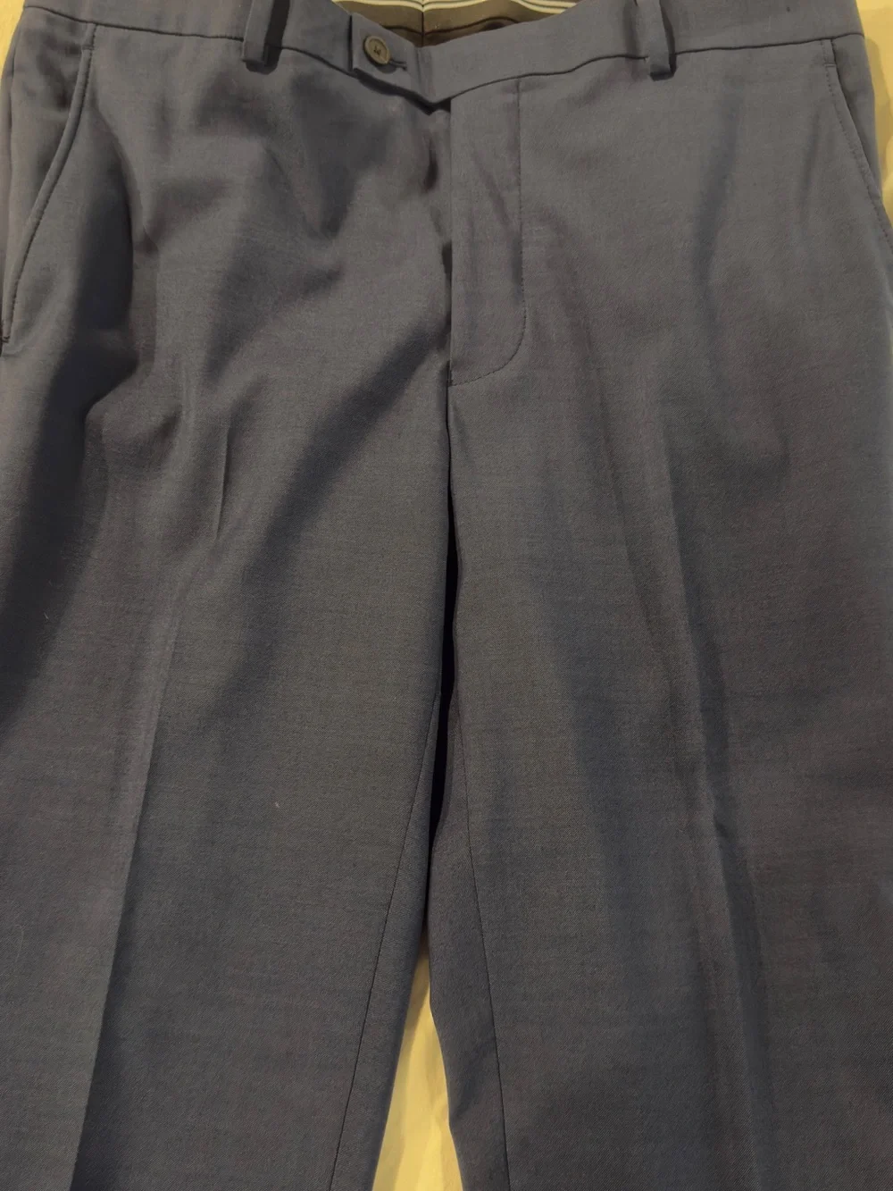 Kenneth Cole AWEARNESS Men's Navy suit 40R jacket and 34x32 pant